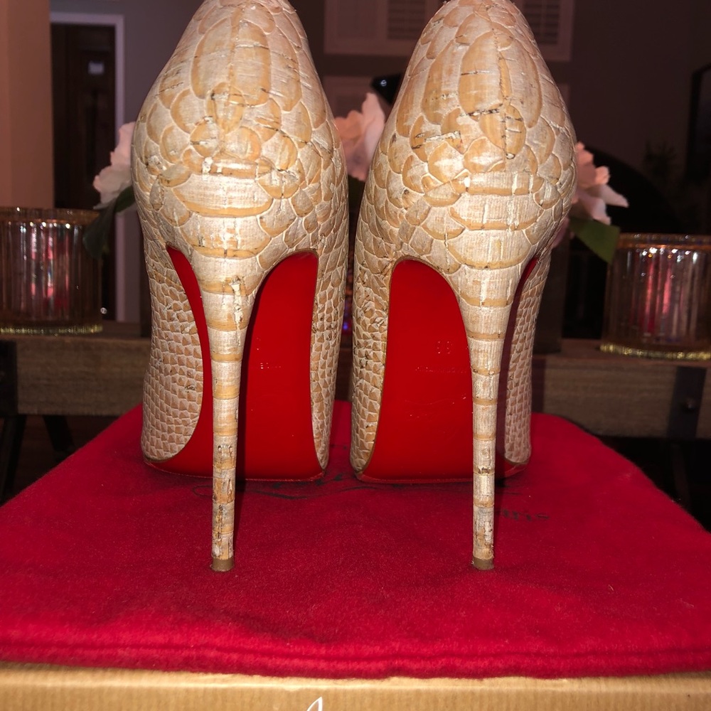 Christian Louboutin-So Kate’s